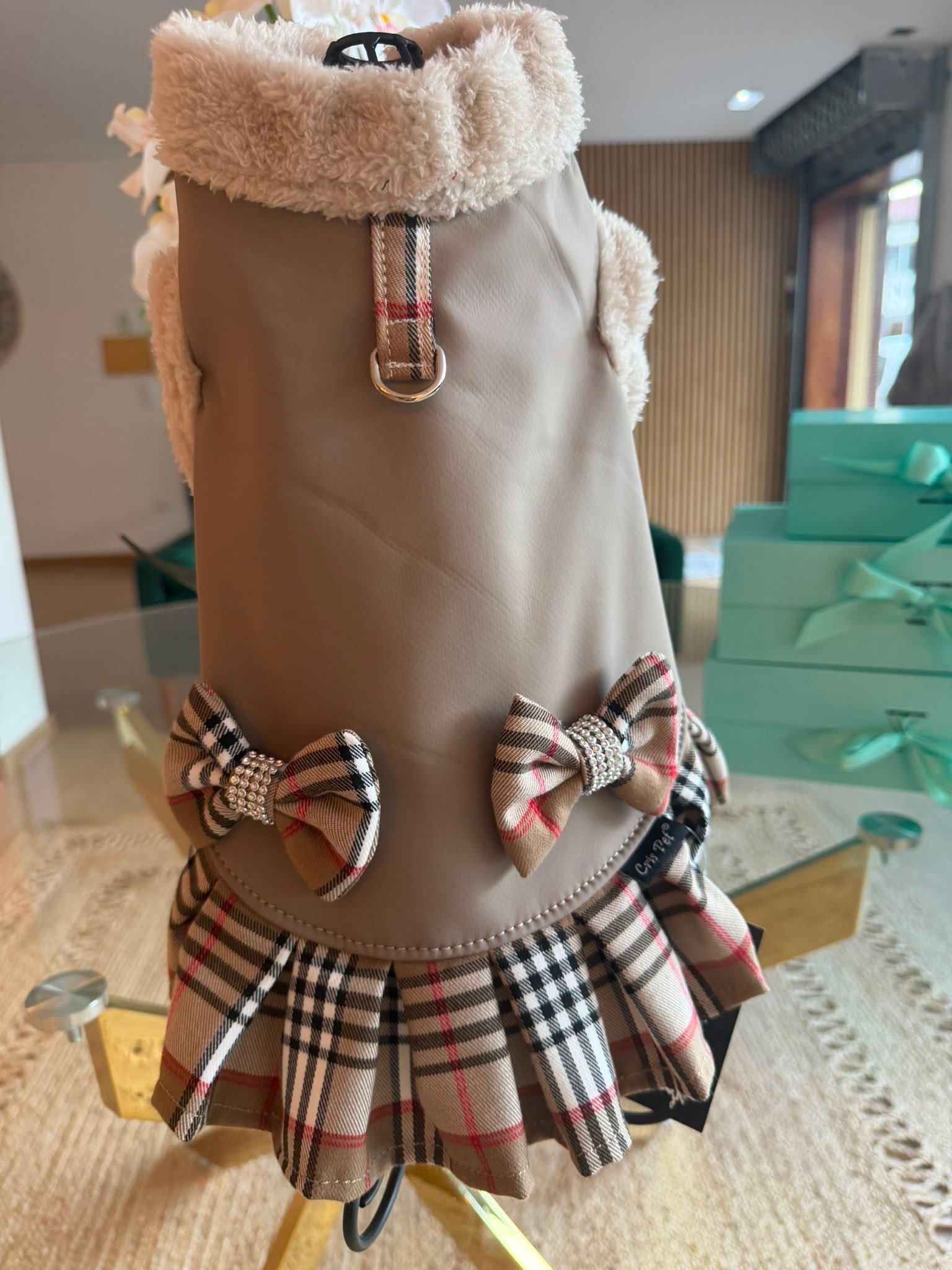 Bat-Jacket Ruffle Escocês Clássico Taupe