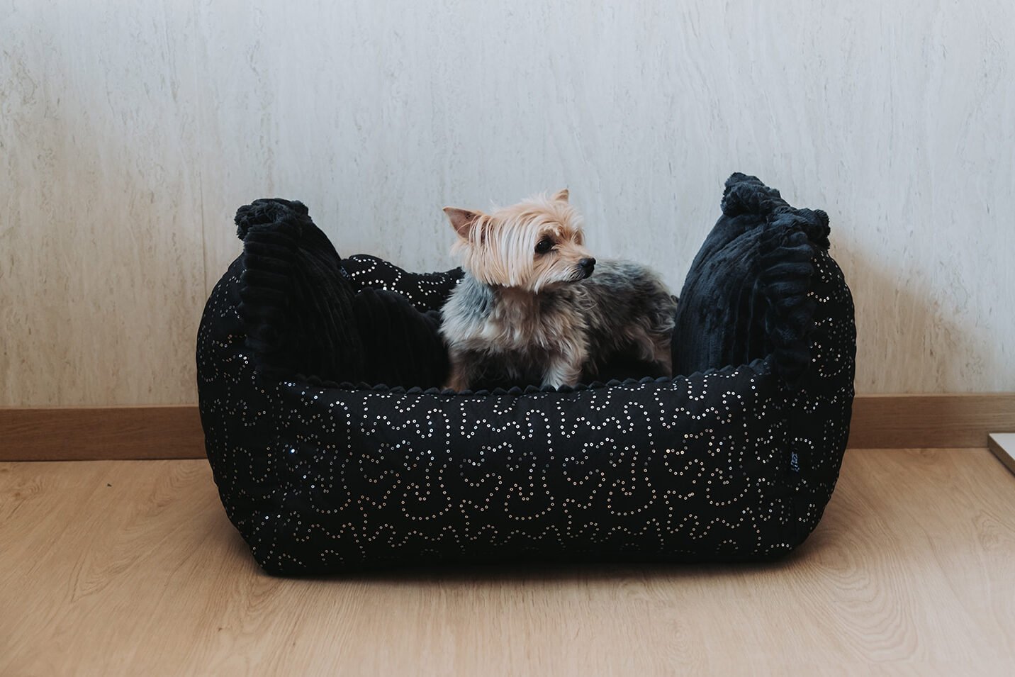 Cama Nextume Luxury Premium Ruffle Embroidery